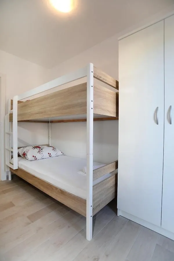 Villa Stella Trogir 0*,  Croatia